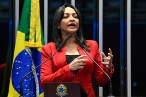 Senadora Eliziane Gama recebeu apoio dos evangélicos na campanha de 2018