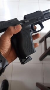Arma de fogo do policial civil foi apreendida