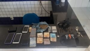 Todo material apreendido foi apresentado na Delegacia de Polícia Civil de Viana