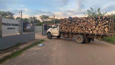 Caminhões foram levados para a sede da PF em Caxias