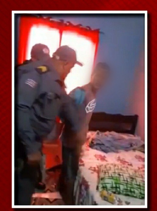 Conhecido como Reco-Reco' foi encontrado escondido dentro de um guarda-roupa (Reprodução)