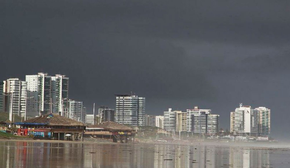 Inmet emite alerta laranja de chuvas intensas no Maranhão