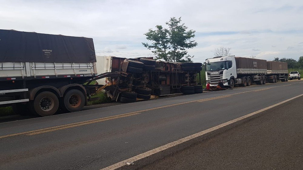 PRF registra furto de carga, infrações de trânsito e destombamento de carreta no Maranhão