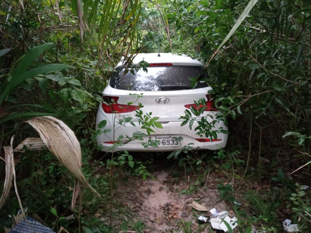Polícia Rodoviária recupera em mata fechada veículo roubado na BR-135 no MA