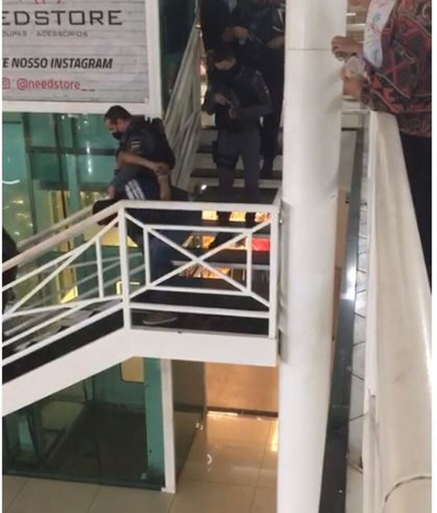 Trio é detido após assalto com reféns em loja de São Luís; entre os detidos estava uma adolescente
