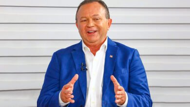 lidera com folga e poderá ser reeleito neste domingo (Foto: reprodução)