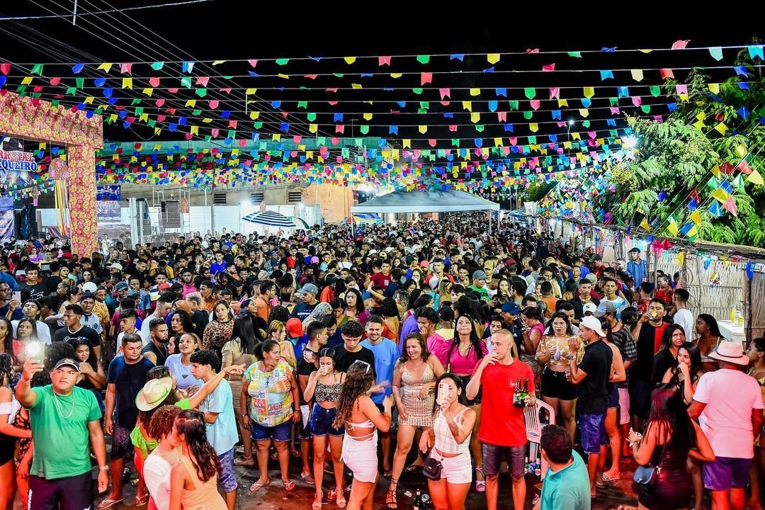 ARRAIAL DO VAQUEIRO - EDIMAR FRANCO
