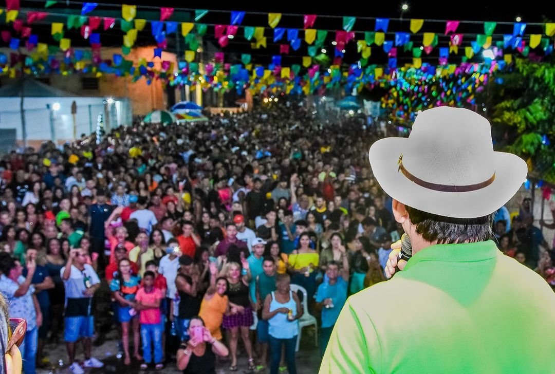 ARRAIAL DO VAQUEIRO - EDIMAR FRANCO