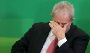 Lula reconhece fracasso do PT e avalia que partido tem que se redefinir